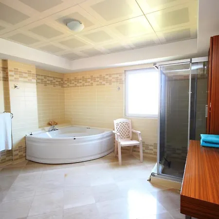 Paradise Town Belle 100 Mbps Free Wifi Villa *